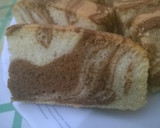 Foto langkah ke 7 dari resep Marmer Cake Putih Telur lembut, wangi ala NCC.