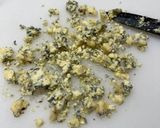 A picture of step 2 of Baked pears with stilton cheese.