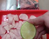Foto langkah ke 2 dari resep Ayam Dadu Kalasan Spesial.