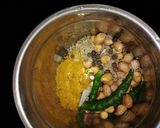 A picture of step 2 of Gobhi Mussalam.