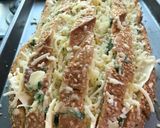 A picture of step 5 of Garlic Bread with Cheese.