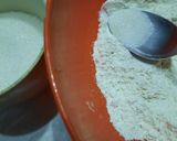 Foto del paso 3 de la receta: Pancitos con salame y semillas