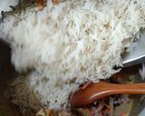 Gambar langkah 2 resipi Nasi Pilaf & Bawal Masak Merah.
