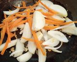 Foto del paso 8 de la receta: Saltado de pollo con papas especiales