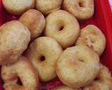 Foto langkah ke 6 dari resep Donat menul no kentang syan syan.