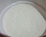 A picture of step 1 of Vanilla Cakes in a fry pan😁🎂🍰.