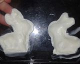 Foto del paso 3 de la receta: Conejito de chocolate relleno de rocklers 🐇🍫🍫