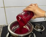 A picture of step 4 of Beetroot Soup.