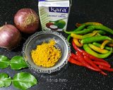 Foto langkah ke 1 dari resep Ayam Masak Lemak Chili Padi.