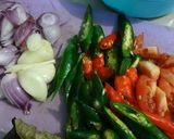 Foto langkah ke 1 dari resep Gesek/ikan asin pedas manis.