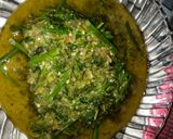 Foto langkah ke 3 dari resep Pakis tumis cabe hijau.