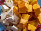 Kolak labu kuning dan singkong