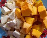Foto langkah ke 1 dari resep Kolak labu kuning dan singkong.