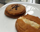 Foto langkah ke 4 dari resep Pancake Cokelat Lembut dan Enak (no mixer, super easy).