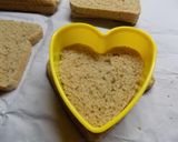 Foto del paso 2 de la receta: Sandwichitos corazón de San valentin