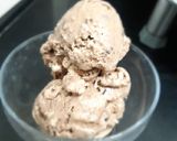 A picture of step 6 of No Sugar Chocochips Icecream.