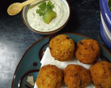 Foto del paso 2 de la receta: Bolas de arroz con salsa verde