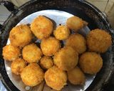 Foto langkah ke 6 dari resep Cilok crispy isi sosis.