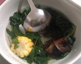 Foto langkah ke 2 dari resep Sayur Bayam Bening Mudah.