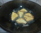 Foto langkah ke 4 dari resep Tahu Goreng Telur.