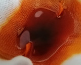 Foto del paso 6 de la receta: Aceite al ajo y pimentón picante