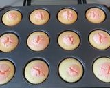 รูปขั้นตอนการทำที่ 8 ของ Cream cheese strawberry 🧁