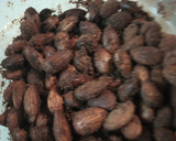 A picture of step 2 of Cocoa and Sugar Almonds.