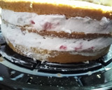 Foto del paso 7 de la receta: Pastel de Tres leches con fresas