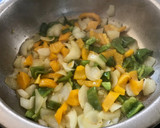 Foto del paso 3 de la receta: Revoltillos con tomate