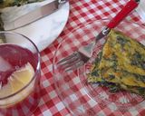 Foto del paso 6 de la receta: Tortilla de patatas con espinacas y piñones