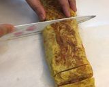 Foto langkah ke 4 dari resep Telur gulung crabstick.