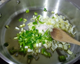 Foto del paso 2 de la receta: Suquet de raya con tirabeques