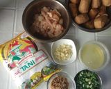 Foto langkah ke 1 dari resep Tahu Bakso Ayam.