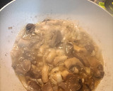Foto del paso 4 de la receta: Butifarra blanca con setas a la sidra
