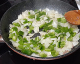 Foto del paso 4 de la receta: Empanada de carnes