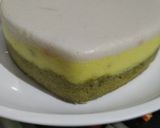 A picture of step 9 of Trirangi Dhokla Cake.