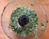 Foto del paso 1 de la receta: Pollo a la hierbabuena