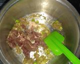 Foto langkah ke 3 dari resep Sup daging dan sosis.