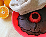 Foto del paso 4 de la receta: Bizcocho de chocolate y naranja con glaseado de yogur