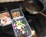 Foto langkah ke 1 dari resep Opor Ayam Kampung.