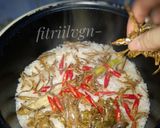 Foto langkah ke 6 dari resep Nasi Liwet Teri.