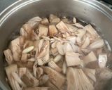 Foto langkah ke 1 dari resep Sayur Lodeh Kikil Nangka Muda.