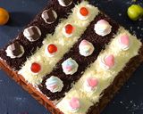 Foto langkah ke 7 dari resep Cake Potong Strawberry.