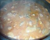 Kapros-gombás zúzapörkölt recept fázis 2 fotója