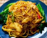Foto langkah ke 5 dari resep Mi goreng ayam.