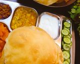 A picture of step 4 of Puri Thali.