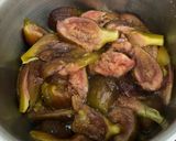 Une image de l'étape 2 de Compotée de figues à la vanille.