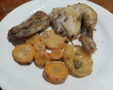 Foto del paso 6 de la receta: Pollo asado al carbón con filete de cerdo, papa y zanahoria