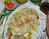 Foto langkah ke 6 dari resep Garang Asem Ayam Bumbu Iris Enakkk❤.