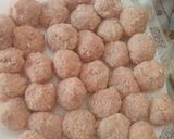 Foto del paso 2 de la receta: Albóndigas Keto de Pollo en Salsa de Almendras